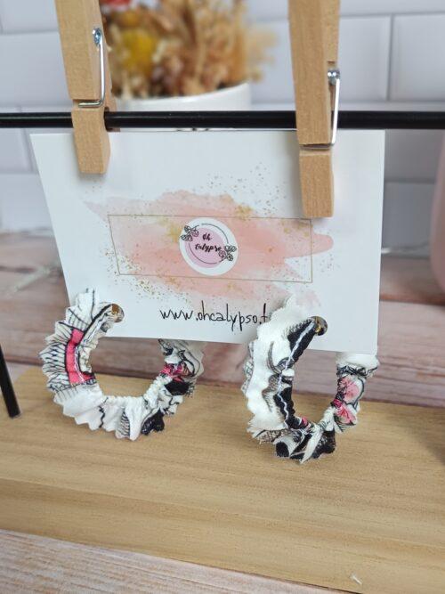 boucles d’oreilles soleil skull iséa tissu,coton,appret acier inoxydable,coton oeko tex,bijoux,boucles d'oreilles,boucles d'oreilles tissus,boucles d’oreilles tissu,bijoux originaux,boucles légères,style rock girly