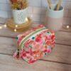 rangement,pochette,trousse,maquillage,trousse zip,trousse maquillage,trousse toilette,eponge de bambou,mini trousse maquillage,trousse artisanale femme,trousse coton fleurie,accessoire beauté fait main,petite trousse sac à main,cadeau femme artisale Bretagne